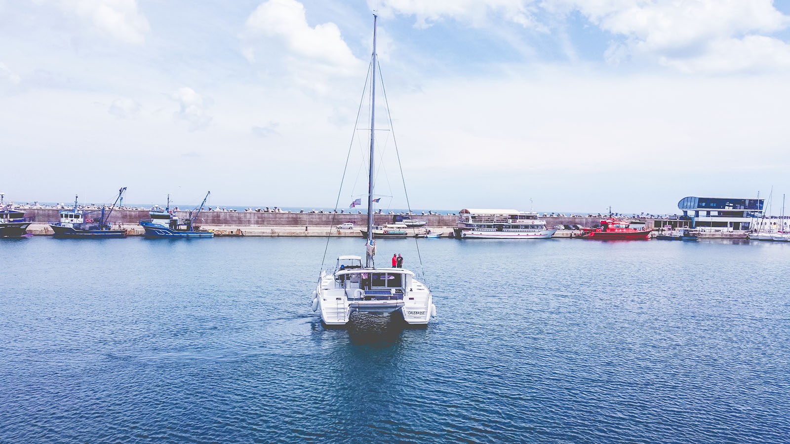 Petrecere pe MAREA NEAGRĂ pe CATAMARAN