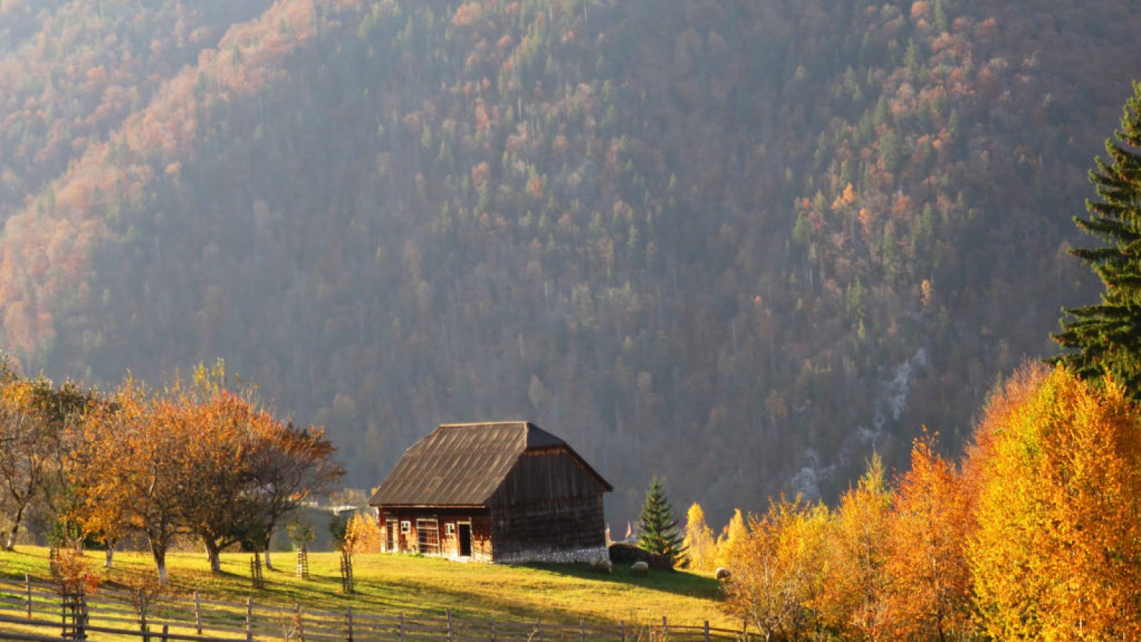 6 Day Hike in the Romanian Alps