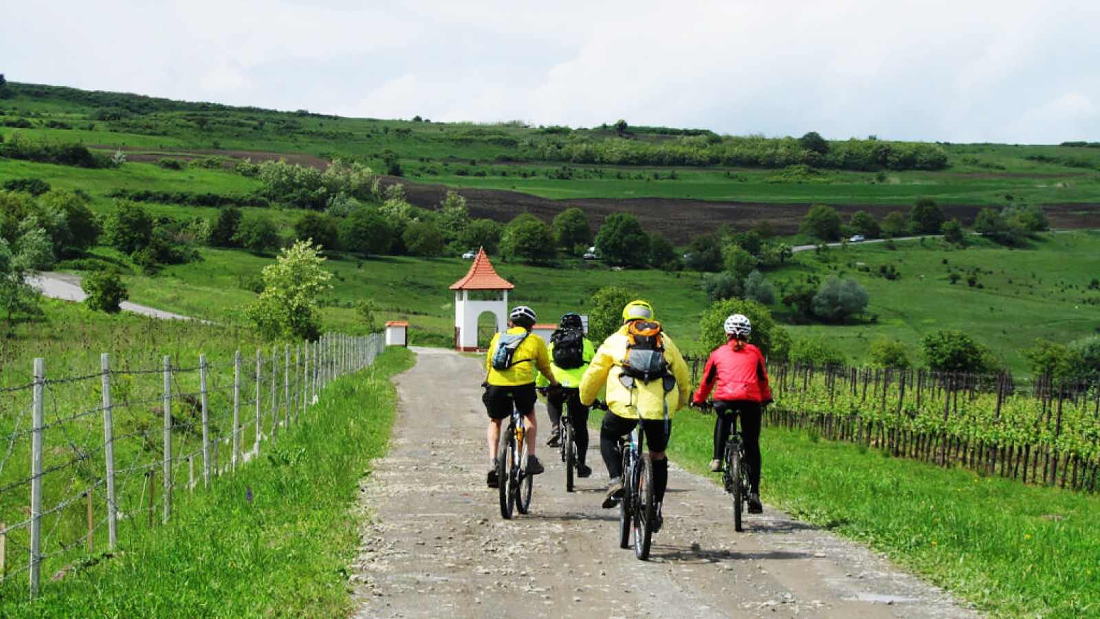 Gravel Tour in the Wilderness of Romania