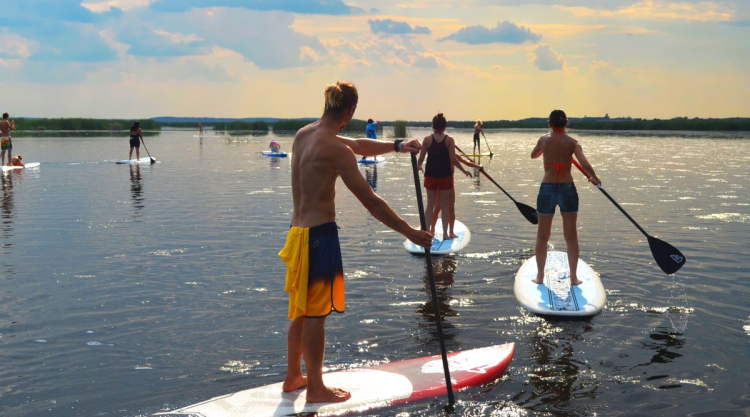 Explorează natura practicând Stand Up Paddle în Comana